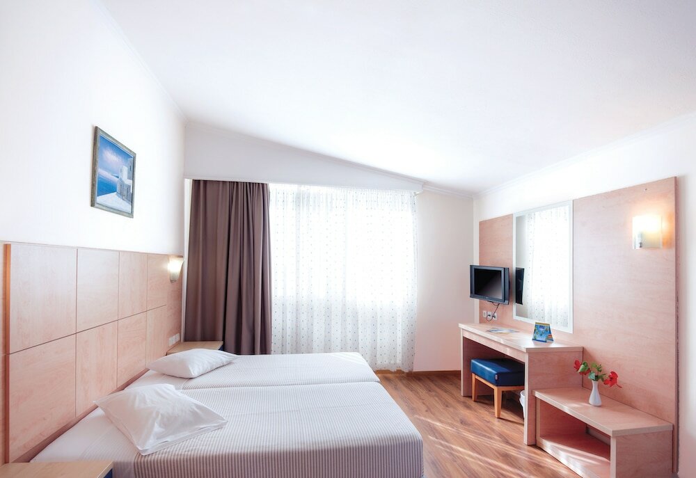 Фото Achilleas Beach Hotel