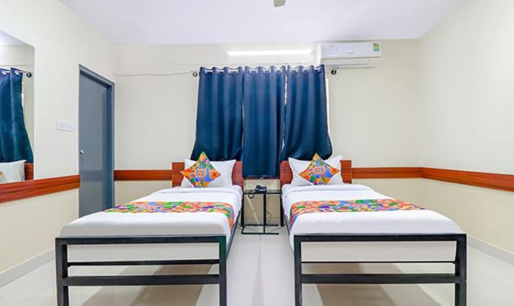 Фото Fabhotel Prestine Tree