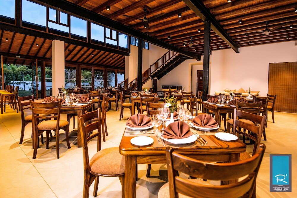 Фото R Degrees - Ambalangoda