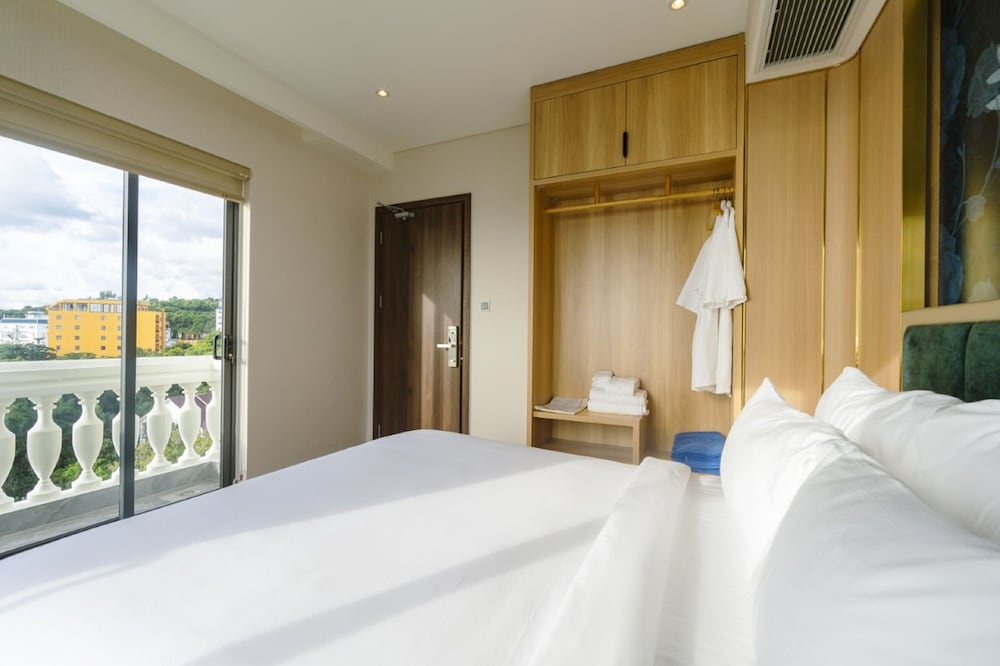 Фото The Tahiti Beach Hotel