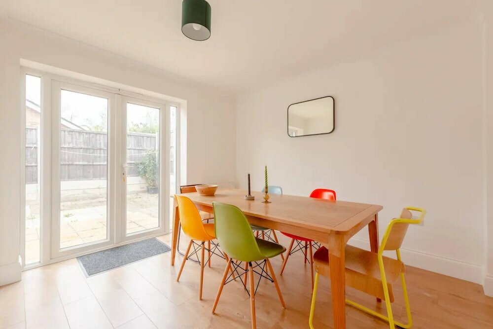 Фото Bright & Spacious 5bd House - Peckham