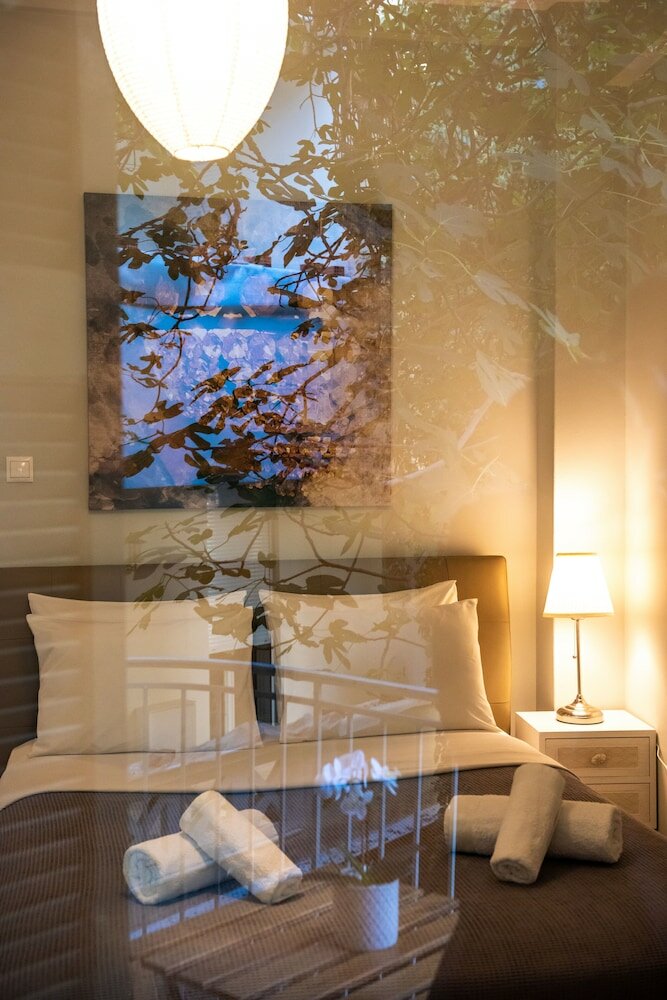 Фото Blue Ark Acropolis Light