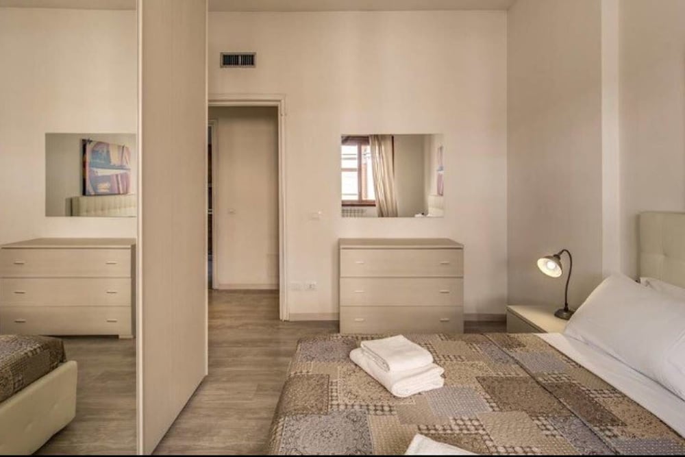 Фото Retro2 Vaticano-max 4 pax