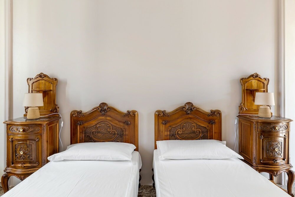 Фото Irnerio Apartments Yellow Cat