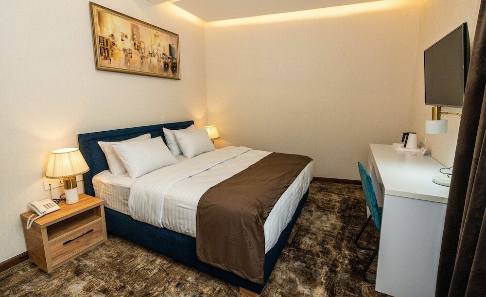 Фото Garnet Mir Hotel