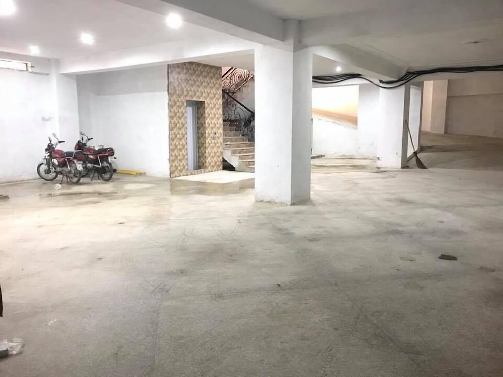 Фото Al Harmain Restaurant