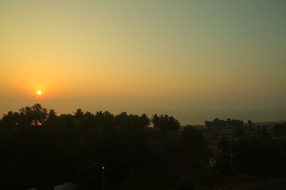 Фото Misty Ocean-A Bergamont Group of Hotels