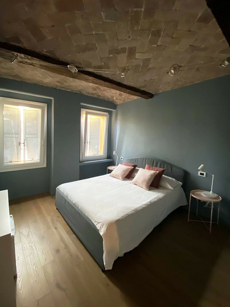 Фото Empire - Affittacamere