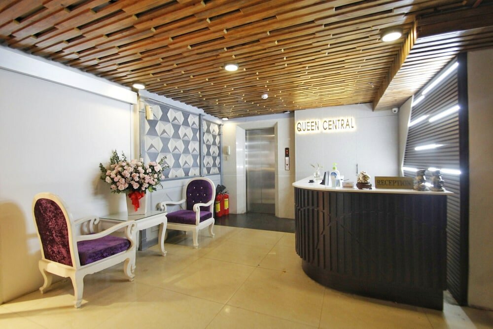 Фото Queen Central Hotel 2