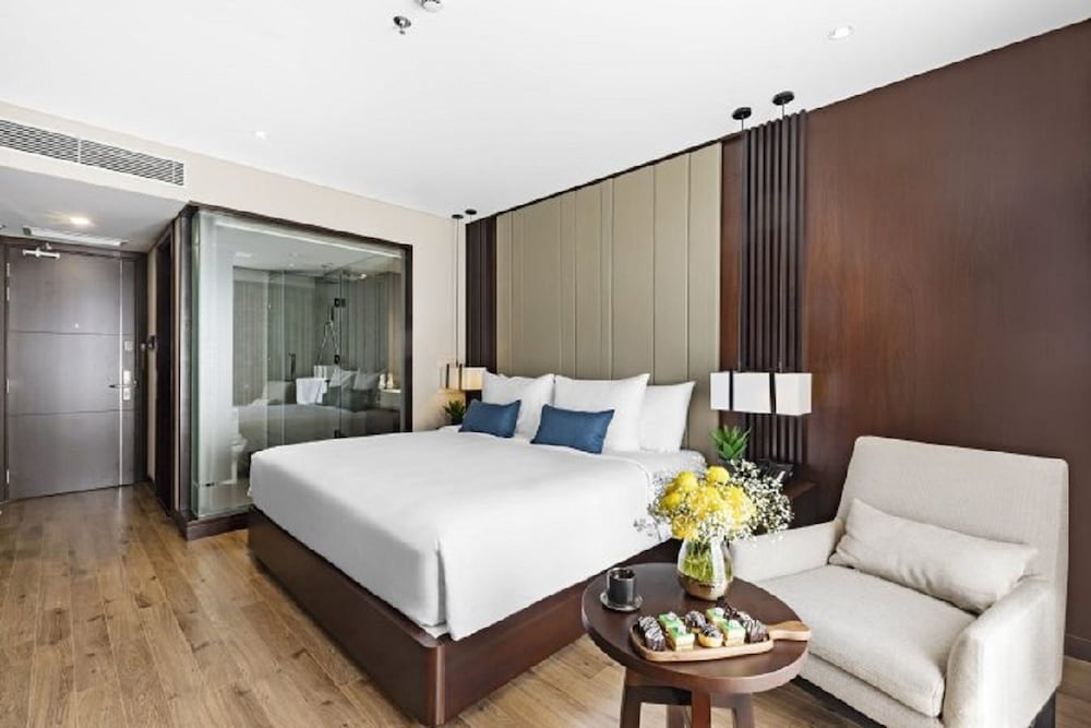 Фото Golden Sun Hotel