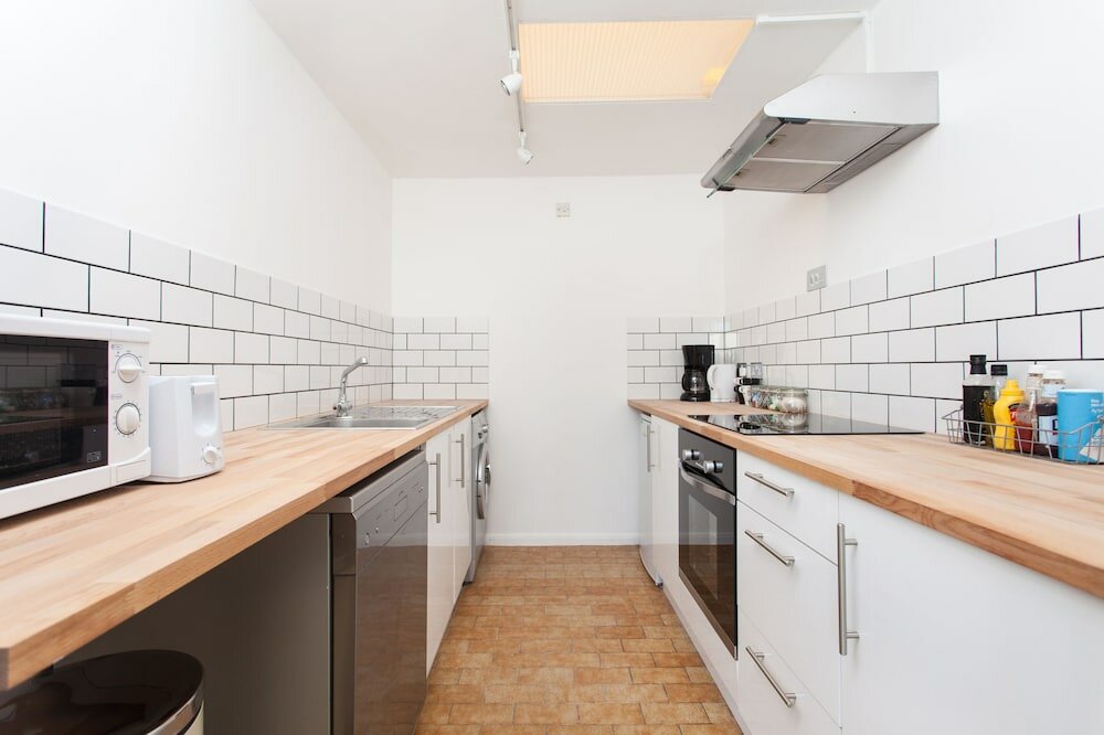 Фото Oxford Street & Soho Modern 2 Bed Apt