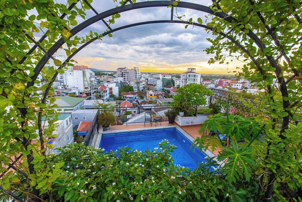 Фото Jade Scene Hotel