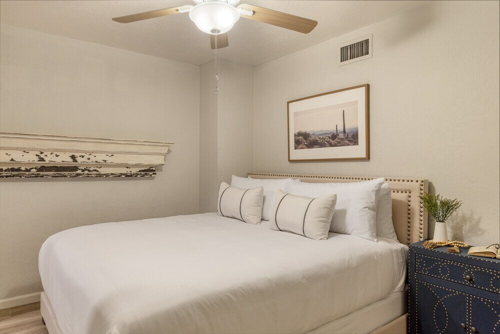 Фото Desert Lagoon by Avantstay Luxury Phoenix Home w Entertainers Backyard