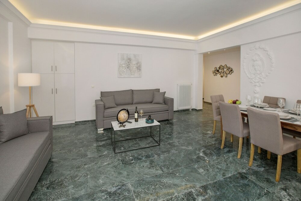 Фото Roomy & Comfortable Apt Near Acropolis by Ghh