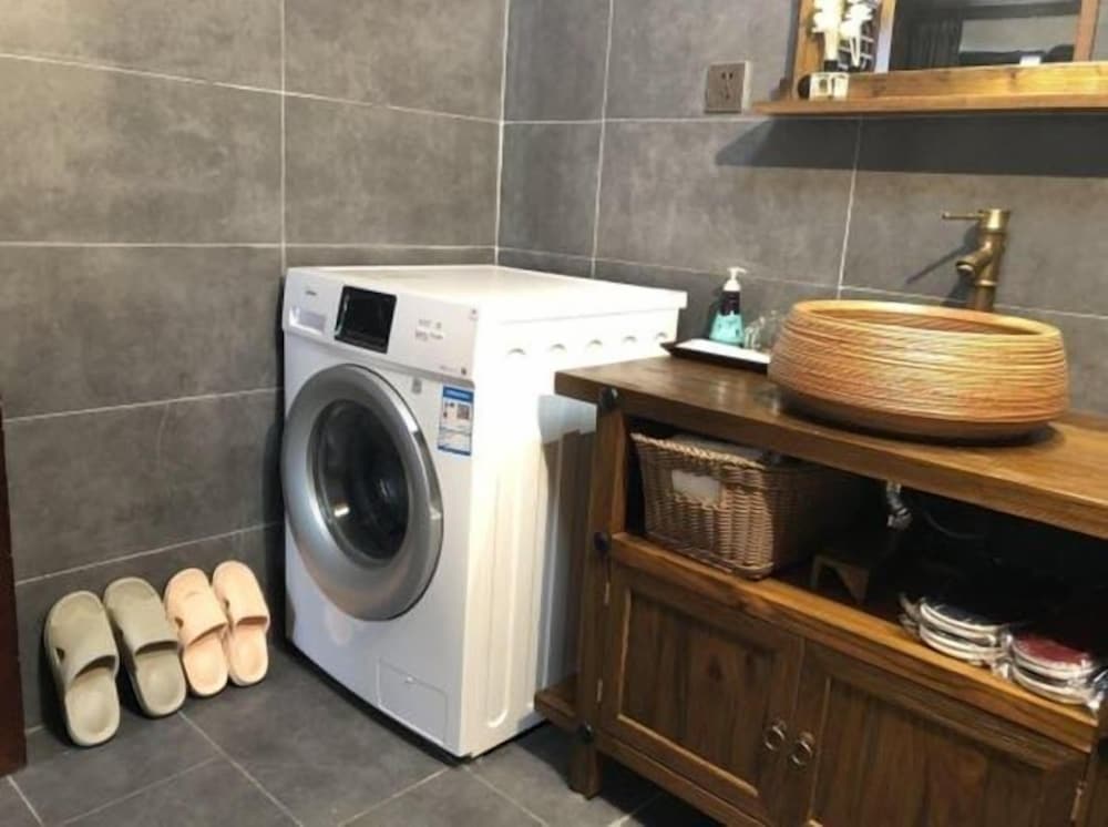 Фото Zhuozheng Xiangshu Inn