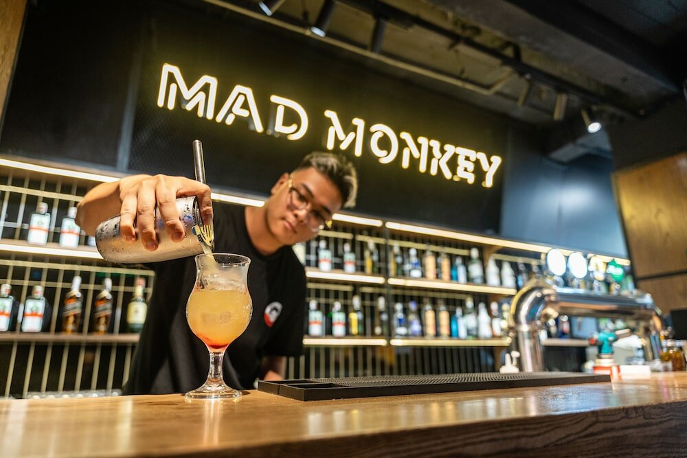 Фото Mad Monkey Hanoi - Hostel