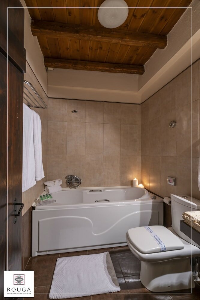 Фото Rouga Mountain Boutique Suites & SPA