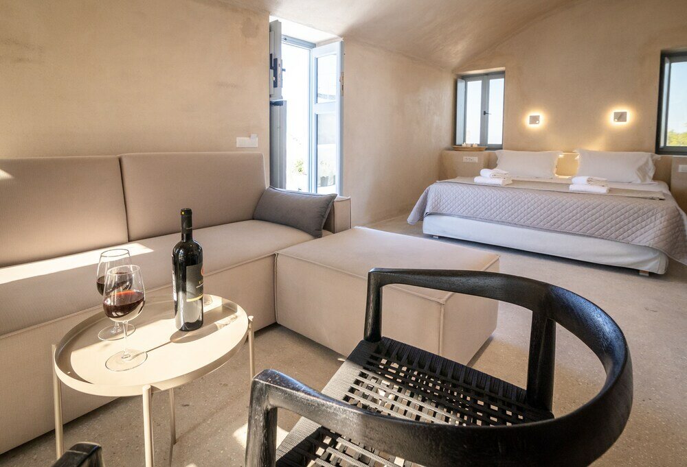 Фото Oia Cellars