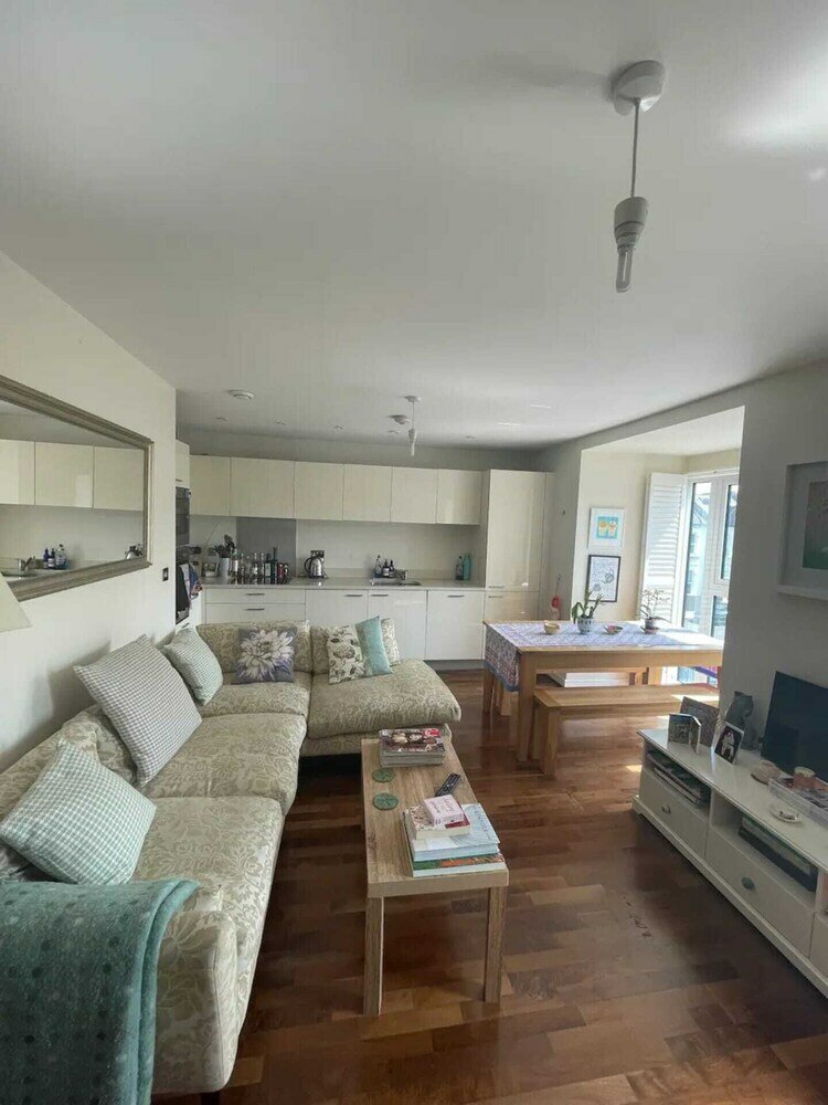 Фото Beautiful & Stylish 1bd Flat - Fulham