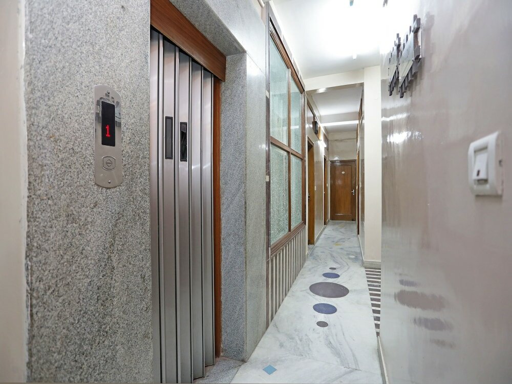 Фото Oyo 12190 Blue Umbrella