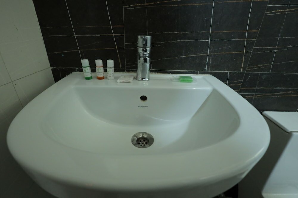 Фото Tulsi Garden - Near Prem Mandir Vrindavan