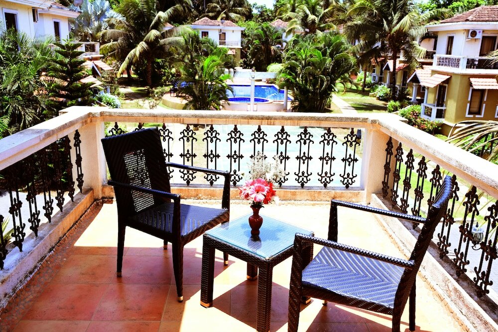 Фото White Square Nirvana, Parra