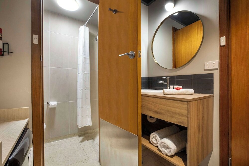 Фото Nightcap at Empire Hotel