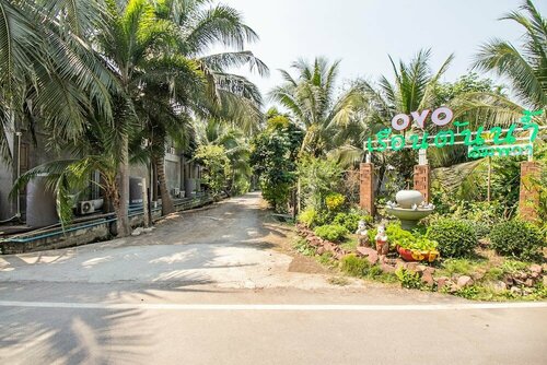 Гостиница Oyo 696 Reuntonnam Amphawa в Самутсонгкхраме