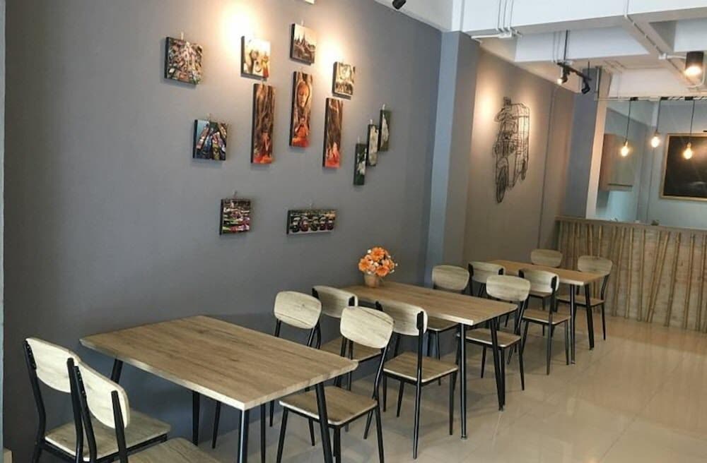 Фото Youth Hostel