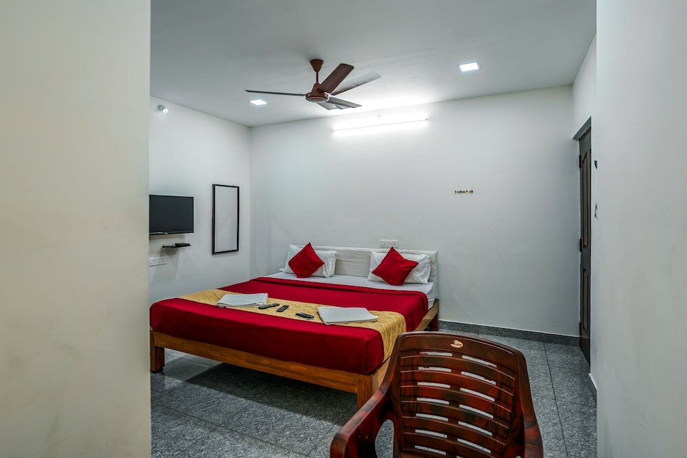 Фото French Park Inn