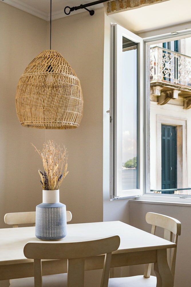 Фото Mouragia Luxury Seaview Suite by Konnect