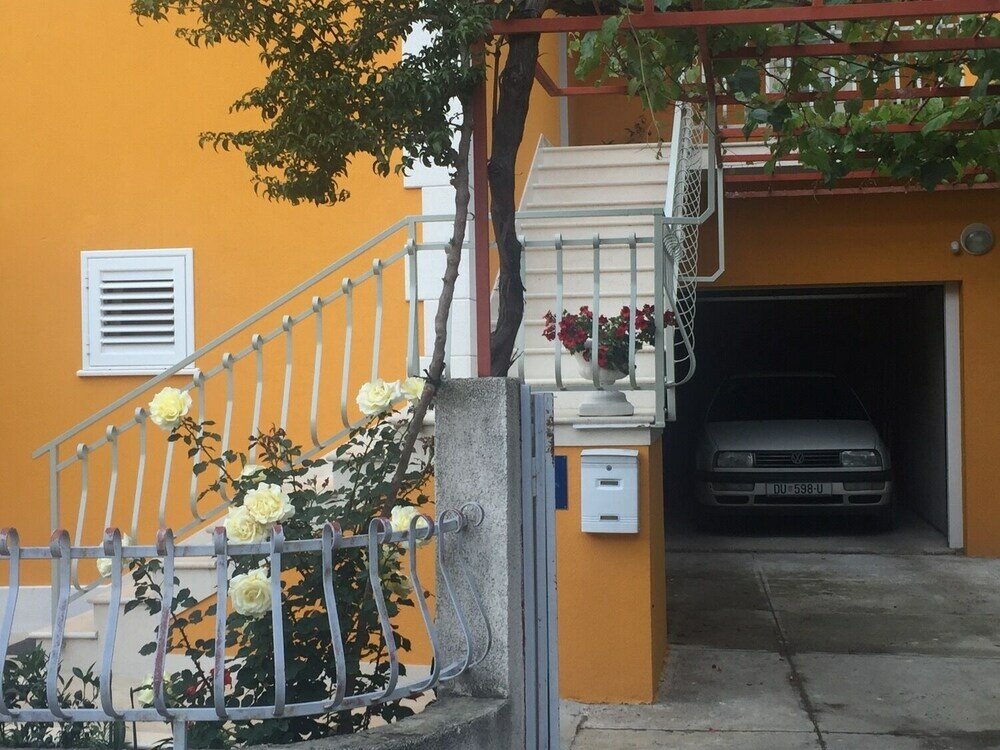 Фото Stuk- With Terrase and Close to the sea - A1