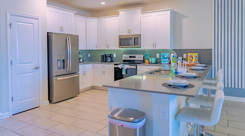 Фото Lakeview Luxury 9 Bedroom & 5 Bathroom w Private Pool