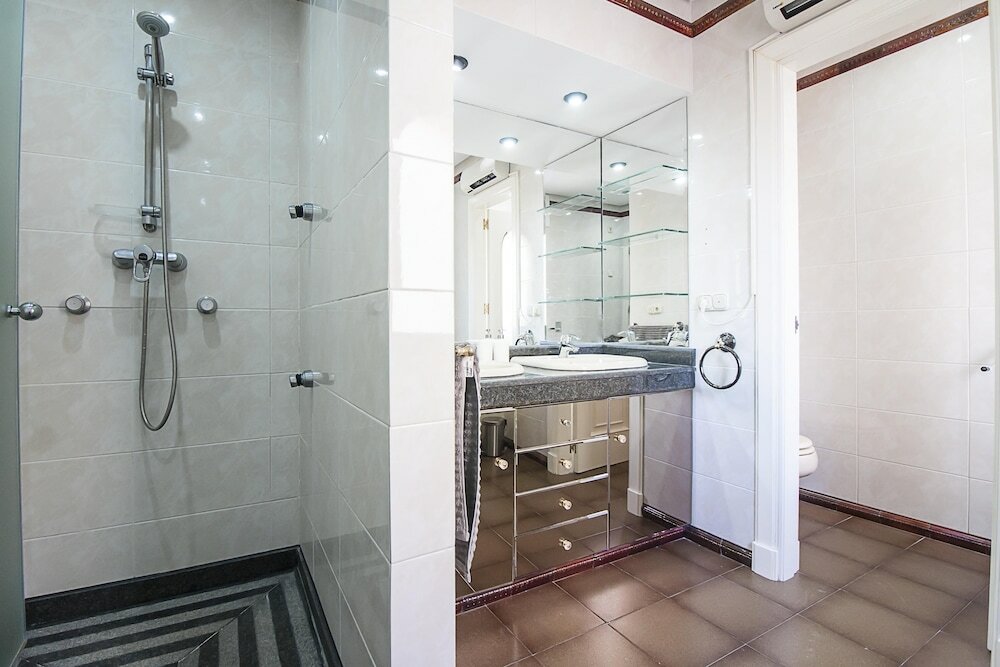 Фото Tomas FreshApartments by Bossh Hotels