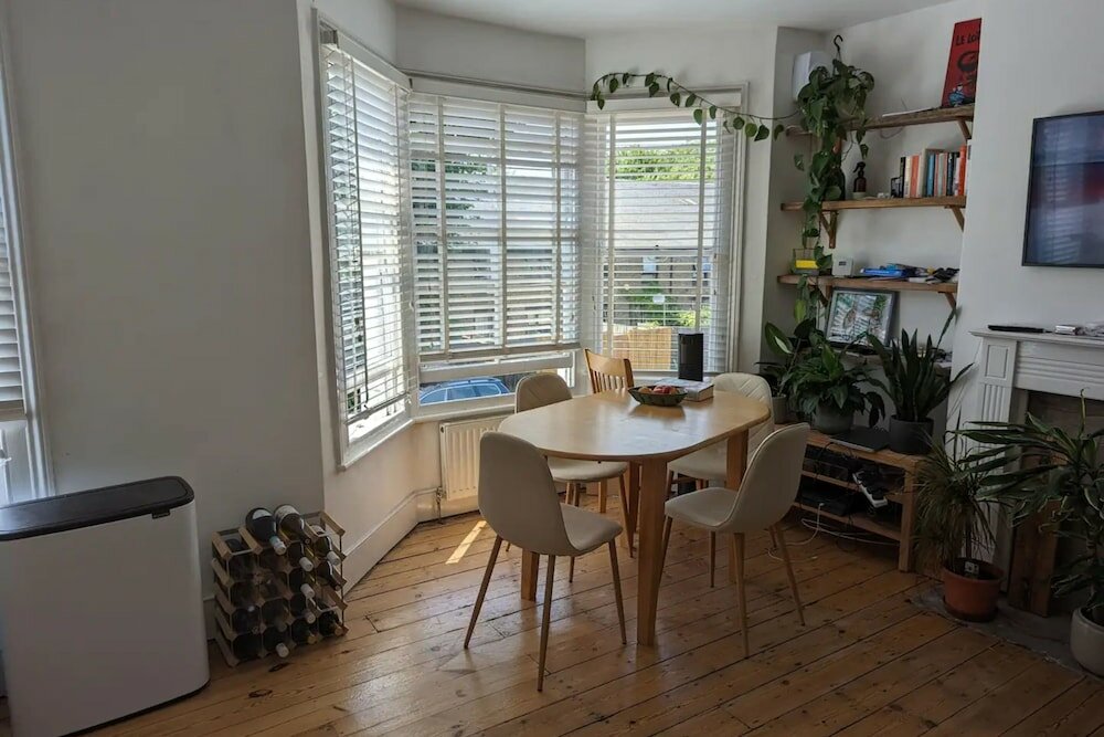 Фото Stylish 2 Bedroom Apartment in Peckham
