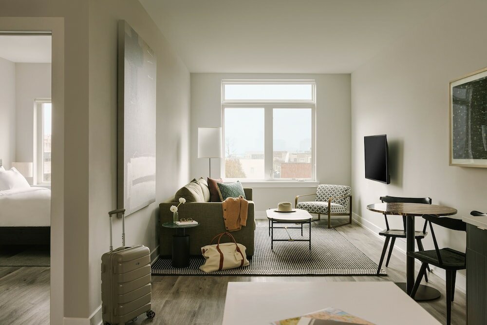 Фото Sonder Ovation