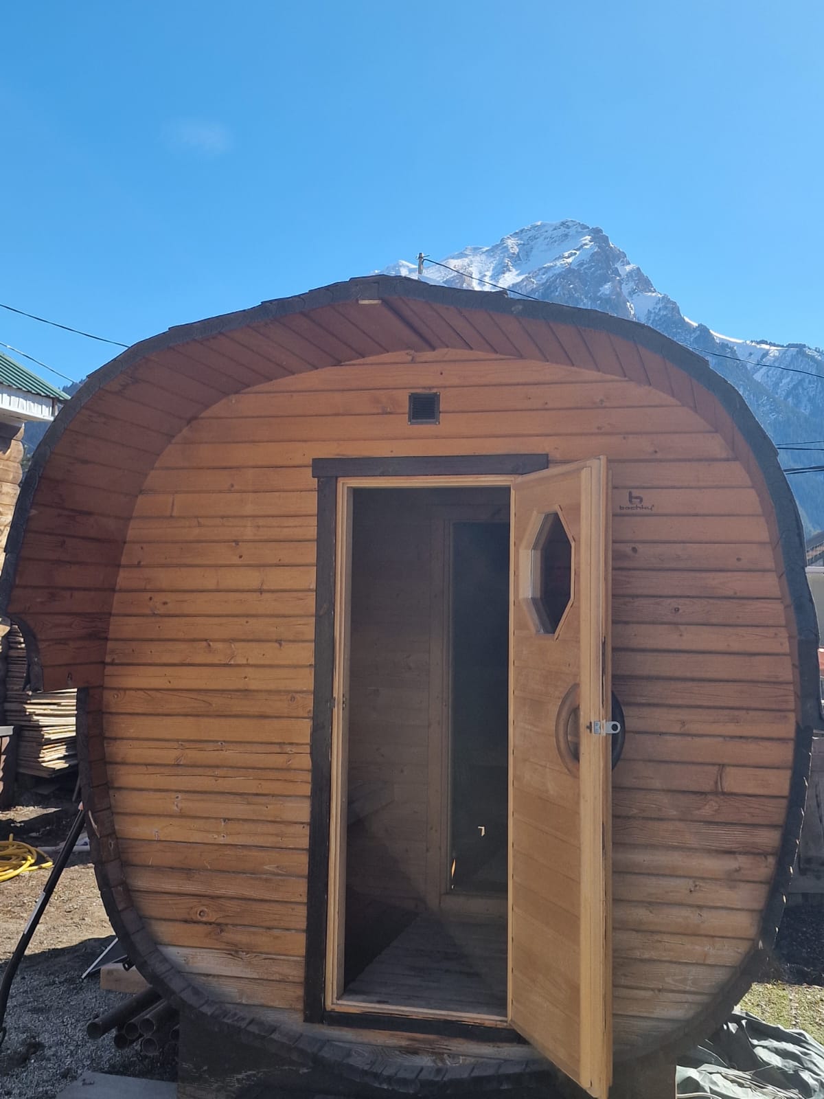 Фото Дариос