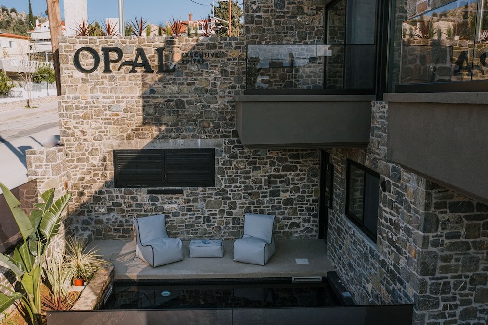 Фото Opal Executive Suites