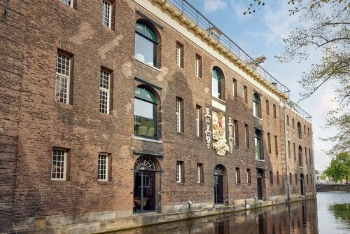 Гостиница Hotel Arsenaal Delft в Делфте