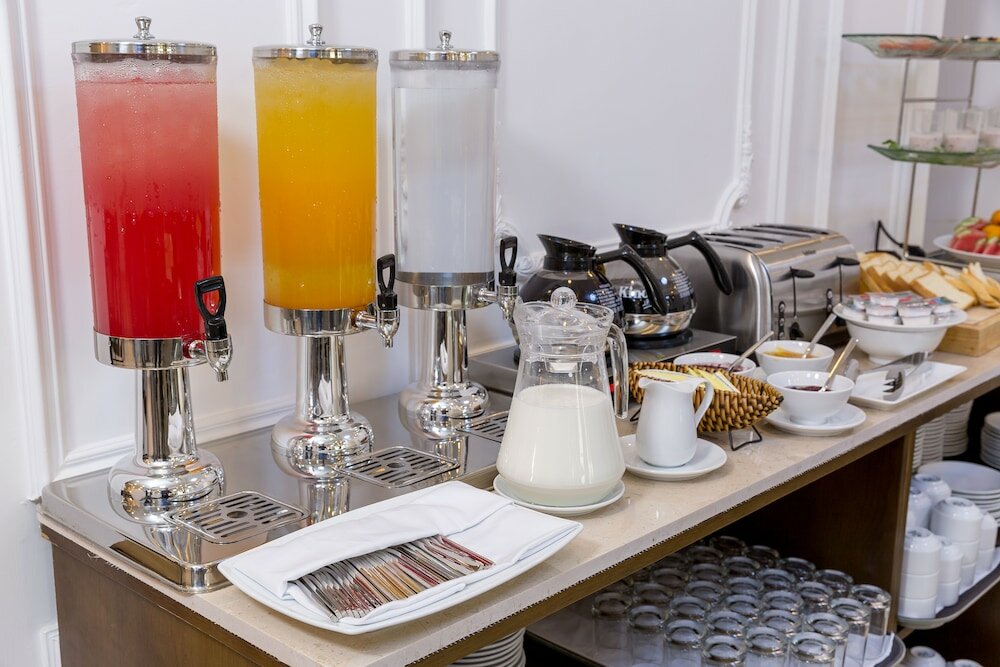 Фото Roliva Hotel & Apartment Danang