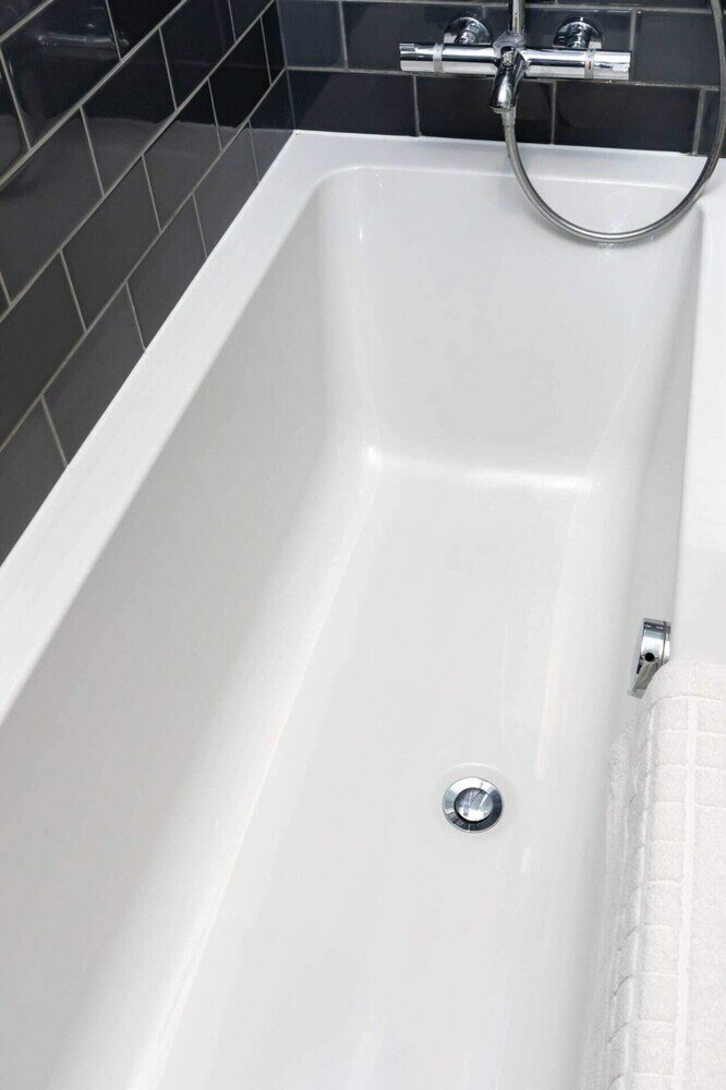 Фото Bright and Modern 2 Bedroom Flat in Royal Wharf