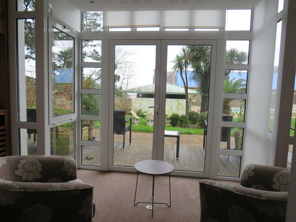 Фото Clos de Vallombreuse, The Originals Relais