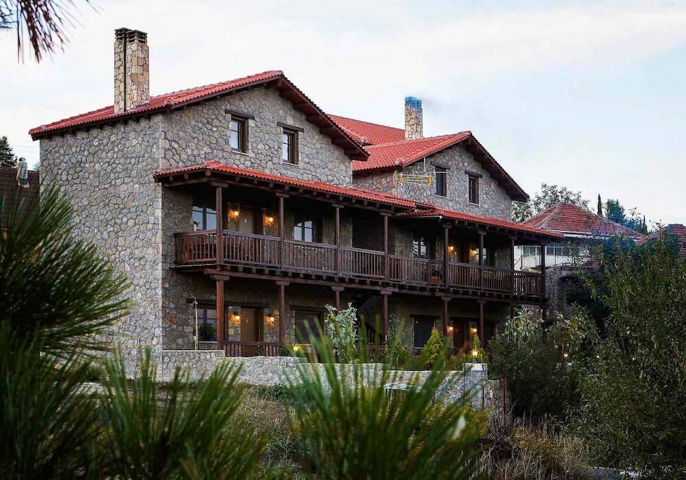 Фото Pera Alonia Guest House