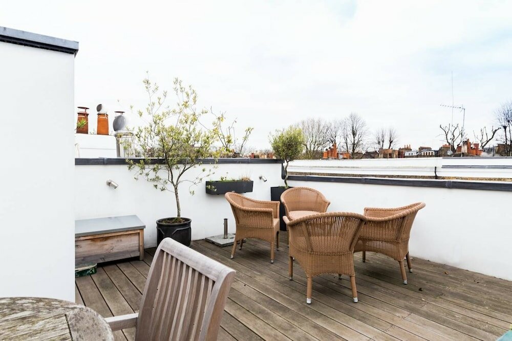 Фото Cosy 1-bed Home, Notting Hill