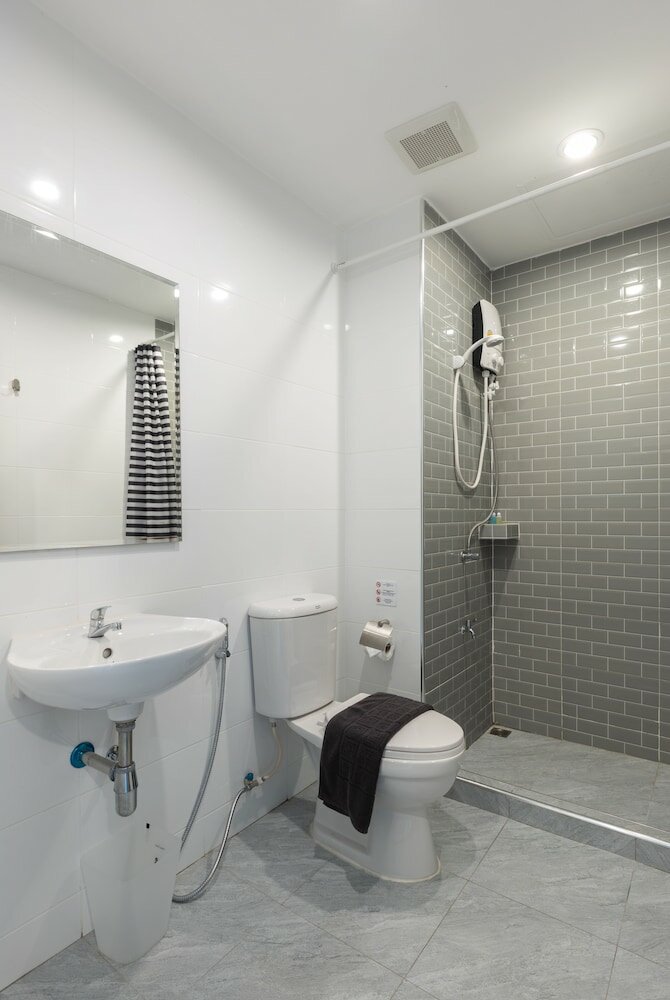 Фото Minimal House Patong - Adults Only