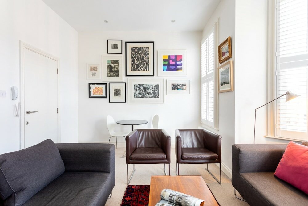 Фото Spacious Apartment Near Portobello Road