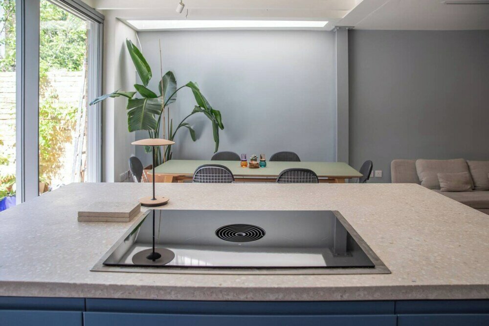 Фото Stunning Hidden Gem W/private Courtyard - Hackney!