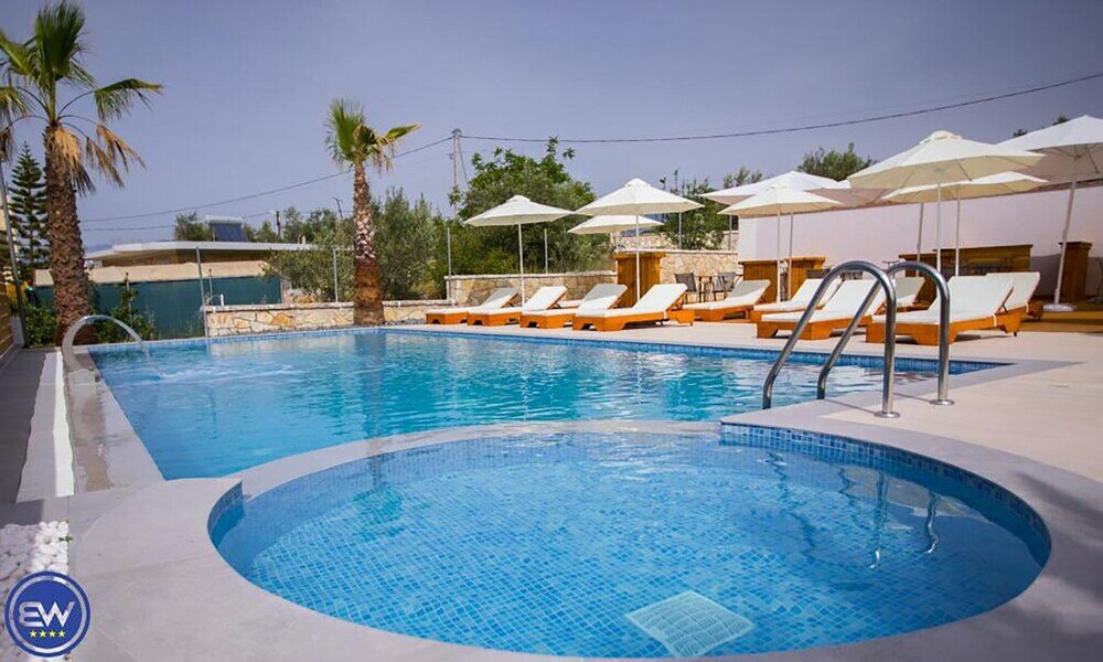 Фото Blue Water Hotel