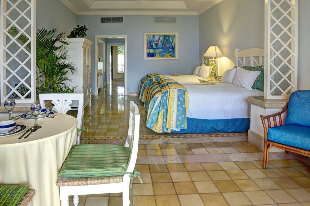 Фото Pueblo Bonito Emerald Bay Resort & SPA - All Inclusive