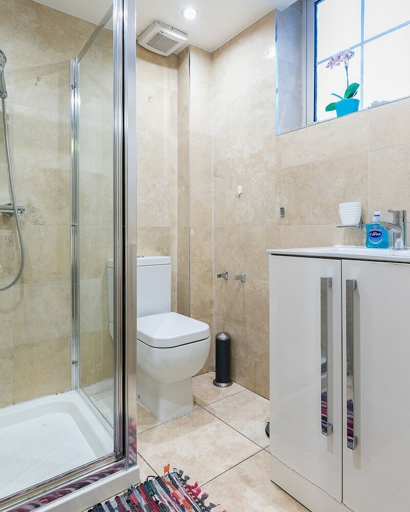 Фото Sussex Gardens Apartments